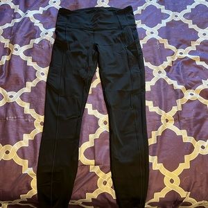 Black Lululemon Fast and Free High-Rise Tight 25” Pockets